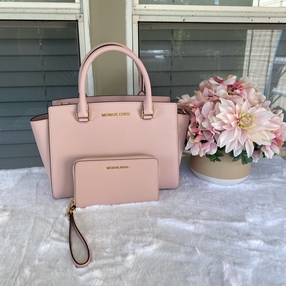 Michael Kors Selma satchel & wallet - Picture 2 of 6